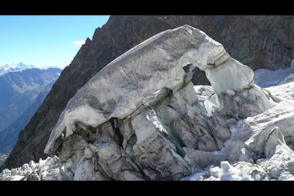 Italie : au moins six morts dans l'effondrement d'un glacier